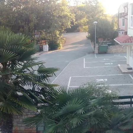 Apartmán Studio In Duba With Terrace, Air Conditioning, Wifi, Washing Machine Pelegrin