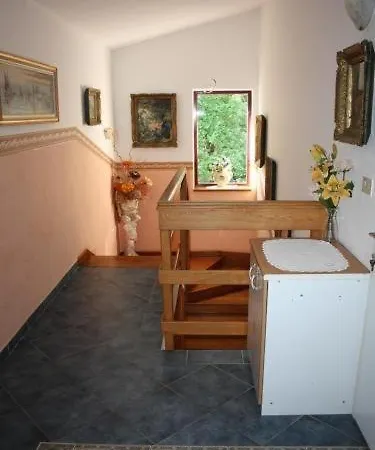 Studio In Duba With Terrace, Air Conditioning, Wifi, Washing Machine